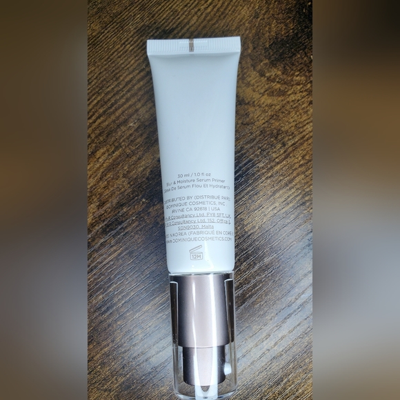 5/75$ DOMINIQUE COSMETICSBlur & Moisture Serum Primer - Picture 4 of 12